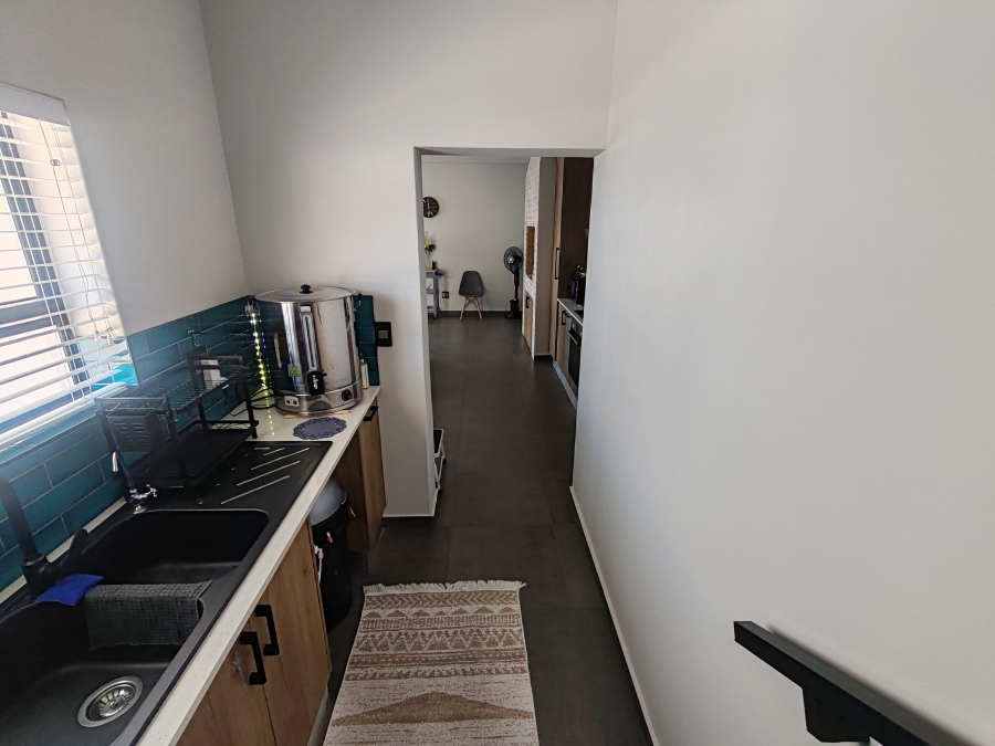 3 Bedroom Property for Sale in Hoogland Western Cape